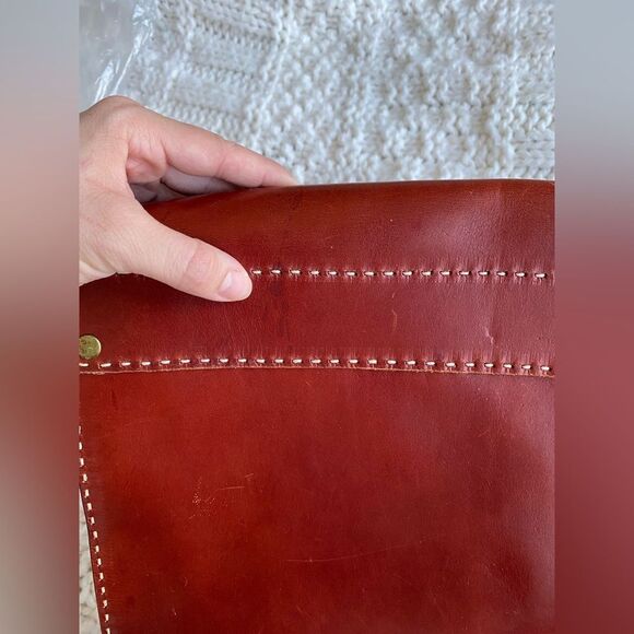 Handcrafted Leather Messenger Bag - Picture 8 of 9